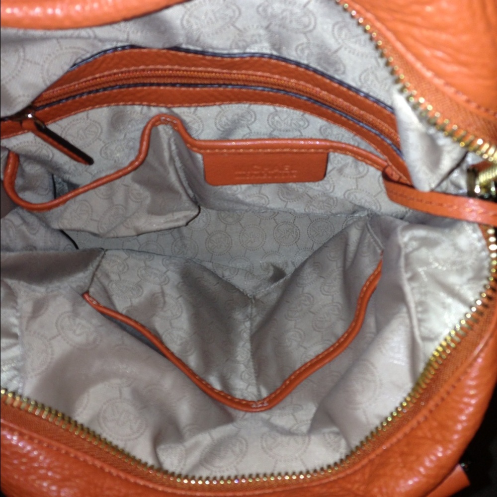 Authentic Michael Kors Bedford Satchel - Picture 3 of 4